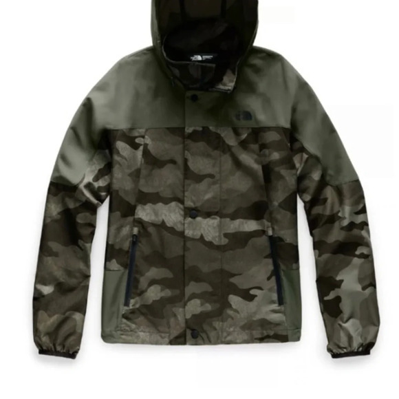 The North Face Jackets & Blazers - The North Face Women’s Beyond The Wall Hooded Light Camo Jacket Size XL
